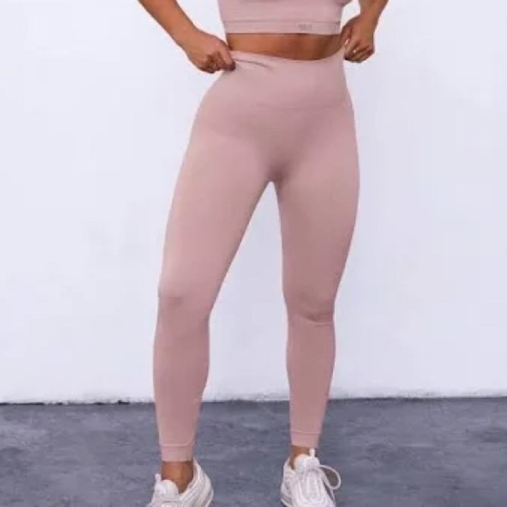 Set Active Sculptflex Ribbed High Rise Leggings In Dusty/Neutral Pink